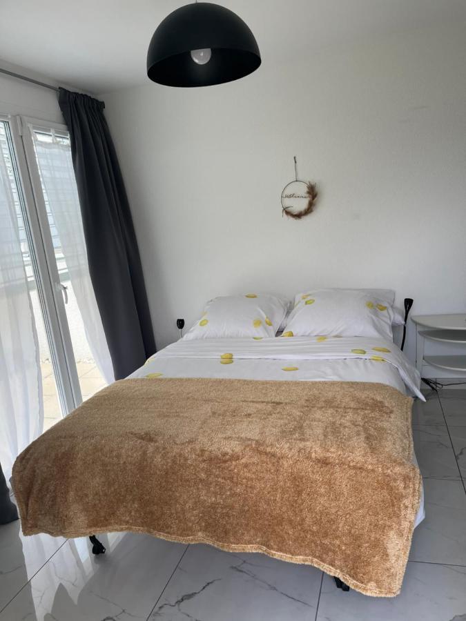 Appartamento Au Bord De L'Eau Orpund Esterno foto